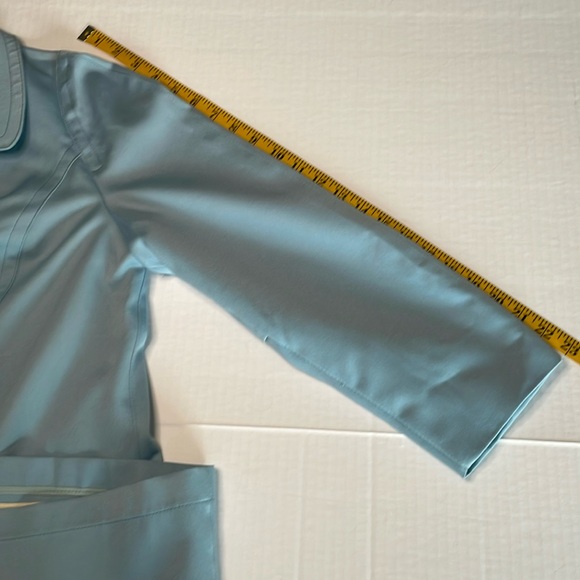 London Fog Vintage, gorgeous, light blue rain jacket women’s size 14 Petite - Picture 12 of 16